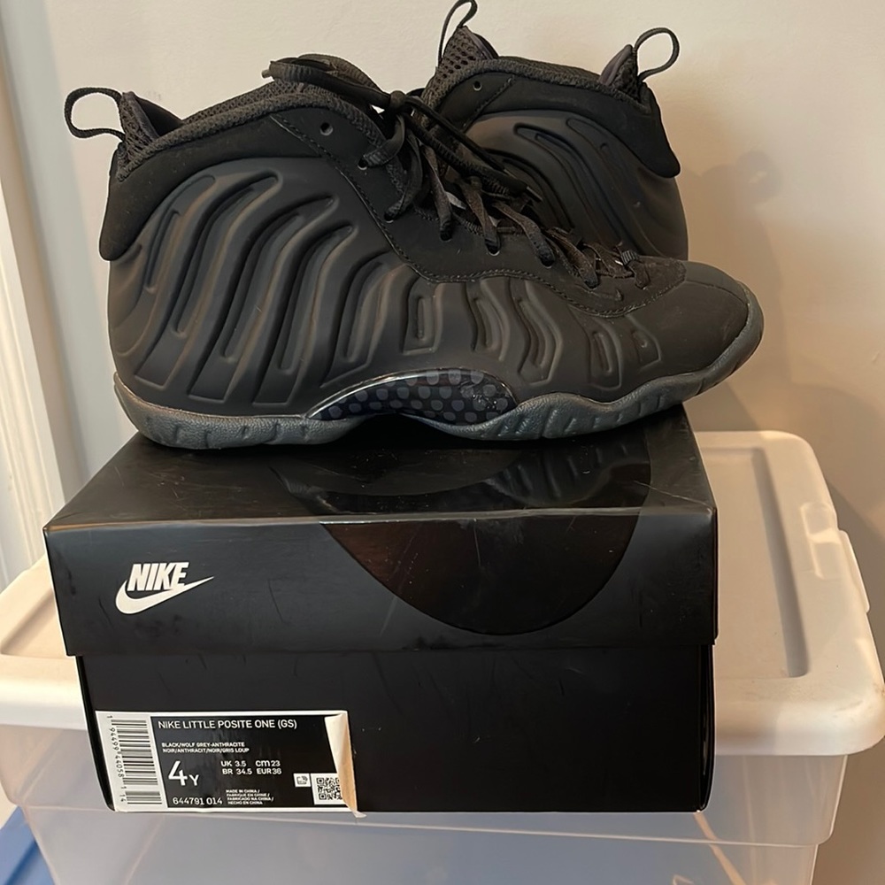 Nike foam posits one gs like new worn 1x